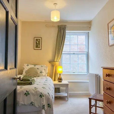 Holiday home Church End Cottage,