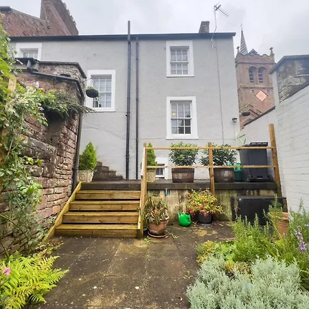 Holiday home Church End Cottage,