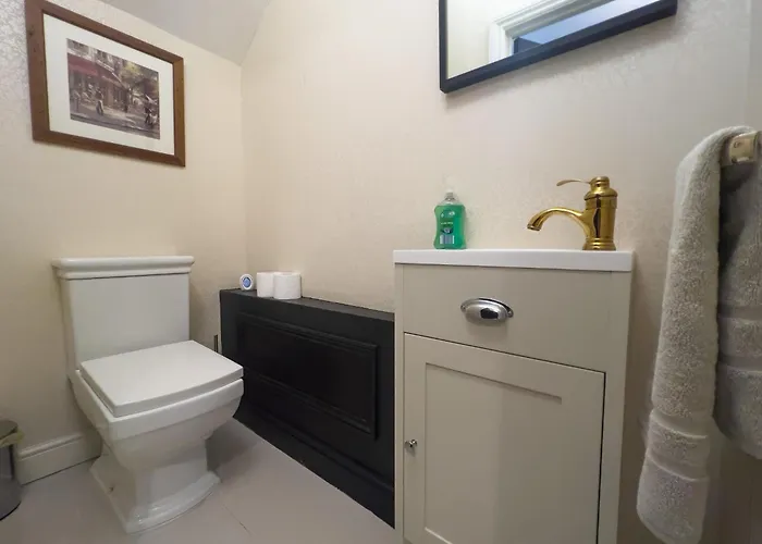 度假居 Church End Cottage, 布兰普顿